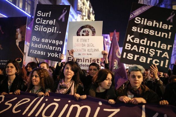 8 Mart Feminist Gece Yürüyüşü - Sputnik Türkiye