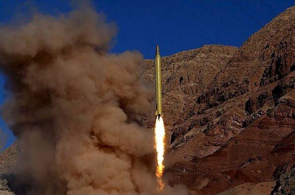 İran balistik füze denemesi gerçekleştirdi - Sputnik Türkiye