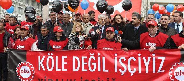Devrimci İşçi Sendikaları Konfederasyonu (DİSK) Genel Başkanı Kani Beko Devrimci İşçi Sendikaları Konfederasyonu (DİSK) Genel Başkanı Kani Beko - Sputnik Türkiye