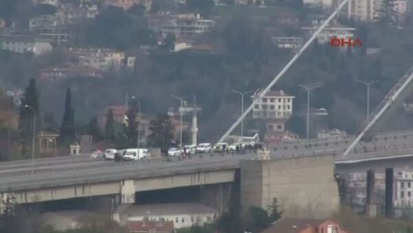 Boğaiçi Köprüsü bomba paniği nedeniyle trafiğe kapatıldı. - Sputnik Türkiye