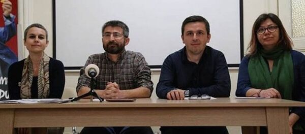 3 akademisyen tutuklandı - Sputnik Türkiye