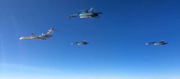Rus uçakları Suriye'den ayrılmaya başladı - Sputnik Türkiye