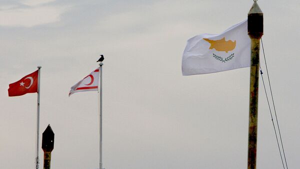 From the right to left, Cyprus,Turkish Cypriot state and Turkish flags - Sputnik Türkiye