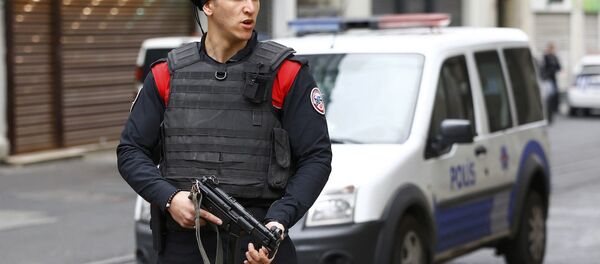 İstiklal Caddesi'ndeki saldırının ardından güvenlik önlemleri artırıldı. - Sputnik Türkiye