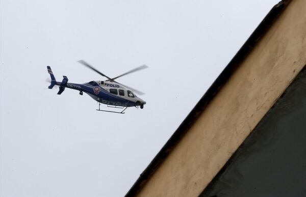 Nevruz dolayısıyla çok geniş güvenlik önemleri alınırken, gün boyu polis helikopteri devriye gezdi. - Sputnik Türkiye