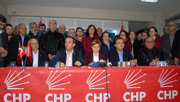 CHP Düzce İl Başkanı Zekeriya Tozan'ın saldırıya uğradı - Sputnik Türkiye