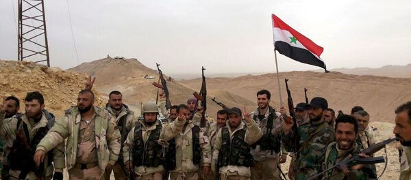 Suriye ordusu Palmira'yı tamamen geri aldı - Sputnik Türkiye