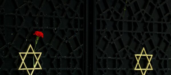 15 Kasım 2005’te saldırıya uğrayan Neve Şalom sinagogu - Sputnik Türkiye