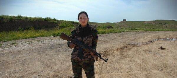 IŞİD’in Ağustos 2014’te Ezidi şehri Şengal’i işgali sırasında annesini kaybeden ve Peşmerge güçlerinin saflarına katılan Sibaş İbrahim, Sputnik’e konuştu. - Sputnik Türkiye