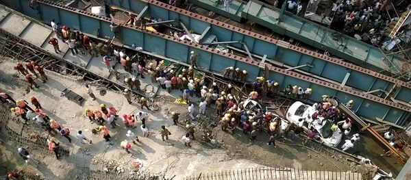 Hindistan'da köprü inşaatı çöktü - Sputnik Türkiye