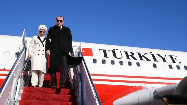 Cumhurbaşkanı Recep Tayyip Erdoğan ve eşi Emine Erdoğan - Sputnik Türkiye