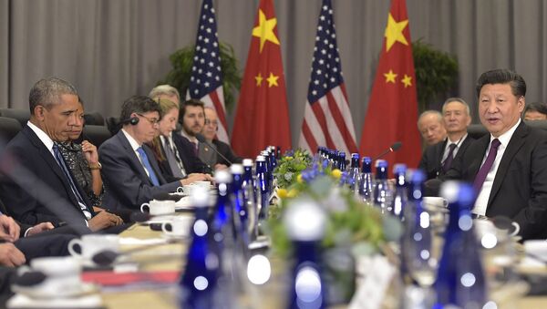 ABD Başkanı Barack Obama ile Çin Devlet Başkanı Şi Cinping, Beyaz SAray'Da bir araya geldi. - Sputnik Türkiye