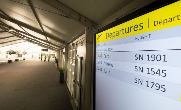 Zaventem Havaalanı, saldırıdan 12 gün sonra ilk yolcularını ağırladı. - Sputnik Türkiye