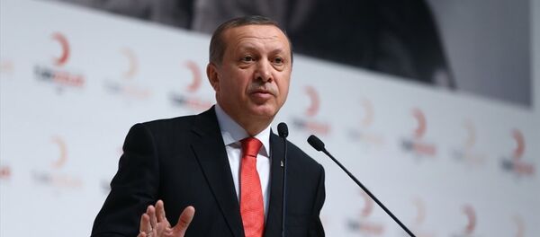 Cumhurbaşkanı Recep Tayyip Erdoğan, Türk Kızılayı'nın ATO Congresium'da düzenlenen Olağan Genel Kurulu'na katıldı. - Sputnik Türkiye