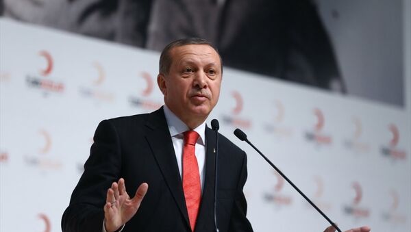 Cumhurbaşkanı Recep Tayyip Erdoğan, Türk Kızılayı'nın ATO Congresium'da düzenlenen Olağan Genel Kurulu'na katıldı. - Sputnik Türkiye