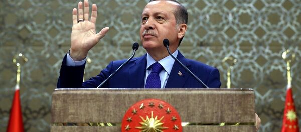 Cumhurbaşkanı Recep Tayyip Erdoğan, Cumhurbaşkanlığı Külliyesi'nde düzenlenen Muhtarlar Toplantısına katılarak konuşma yaptı. - Sputnik Türkiye