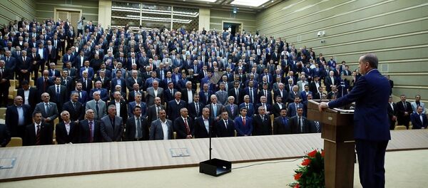 Cumhurbaşkanı Recep Tayyip Erdoğan, Cumhurbaşkanlığı Külliyesi'nde düzenlenen Muhtarlar Toplantısına katılarak konuşma yaptı. - Sputnik Türkiye