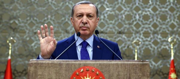 Cumhurbaşkanı Recep Tayyip Erdoğan, Cumhurbaşkanlığı Külliyesi'nde düzenlenen Muhtarlar Toplantısına katılarak konuşma yaptı. - Sputnik Türkiye