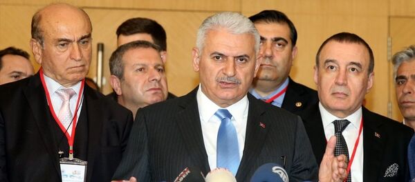 Ulaştırma, Denizcilik ve Haberleşme Bakanı Binali Yıldırım, Marmara Grubu Vakfı tarafından bu yıl 19'uncusu düzenlenen Avrasya Ekonomi Zirvesi'ne katıldı. Zirve sonunda Bakan Yıldırım, basın açıklaması yaptı. - Sputnik Türkiye