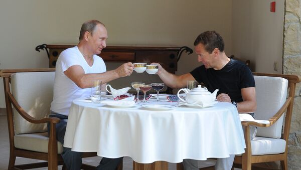 Vladimir Putin - Dmitriy Medvedev - Sputnik Türkiye