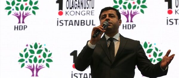 HDP Eş Genel Başkanı Selahattin Demirtaş - Sputnik Türkiye
