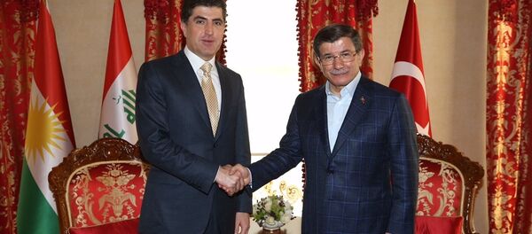 IKBY Başbakanı Neçirvan Barzani- Türkiye Başbakanı Ahmet Davutoğlu IKBY Başbakanı Neçirvan Barzani- Türkiye Başbakanı Ahmet Davutoğlu - Sputnik Türkiye