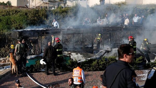 İsrail’in Kudüs kentinde boş bir otobüste meydana gelen patlamada yaklaşık 20 kişi yaralandı. - Sputnik Türkiye