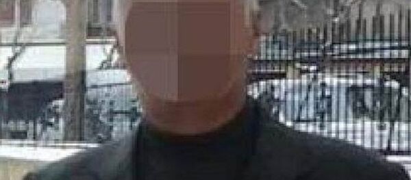 Karaman’da 10 erkek öğrenciye ’cinsel istismarda’ bulunduğu iddiasıyla tutuklanan ve yaklaşık 600 yıla yakın hapis cezasıyla yargılanacak 54 yaşındaki sınıf öğretmeni Muharrem B. - Sputnik Türkiye