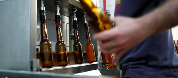 Herzl Birahanesi, 2000 yıllık buğdaylarla 'İncilsel bira' üretti. - Sputnik Türkiye