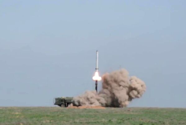 Rusya Savunma Bakanlığı, Astrahan bölgesinin Kapustin Yar poligonunda gerçekleşen İskender-M balistik füze denemesinin başarılı olduğunu açıkladı. - Sputnik Türkiye