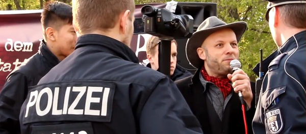 Bruno Kramm - Sputnik Türkiye