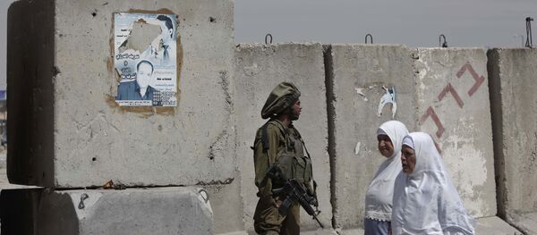 Batı Şeria’daki Kalendiye kontrol noktası - Sputnik Türkiye