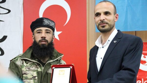 Anadolu Selçuklu Ocakları Derneği Malatya'da Türkmen direniş gecesi düzenledi. Geceye Sultan Abdülhamid Tugayı Komutanı Ömer Abdullah da katıldı. - Sputnik Türkiye