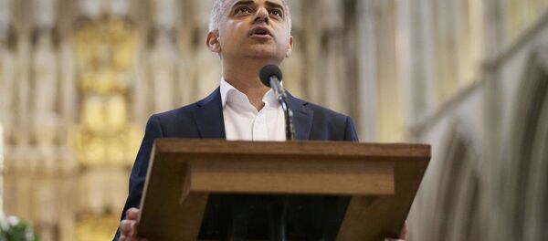 İngiltere’nin başkenti Londra’nın ilk Müslüman Belediye Başkanı Sadiq Khan İngiltere’nin başkenti Londra’nın ilk Müslüman Belediye Başkanı Sadiq Khan - Sputnik Türkiye