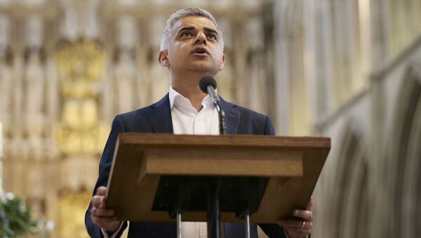 İngiltere’nin başkenti Londra’nın ilk Müslüman Belediye Başkanı Sadiq Khan - Sputnik Türkiye