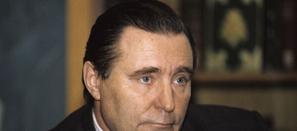 Rus emekli istihbarat ve polis generali Aleksandr Gurov - Sputnik Türkiye