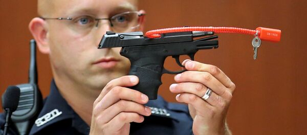 George Zimmerman'ın Trayvon Martin'i öldürdüğü silah - Sputnik Türkiye