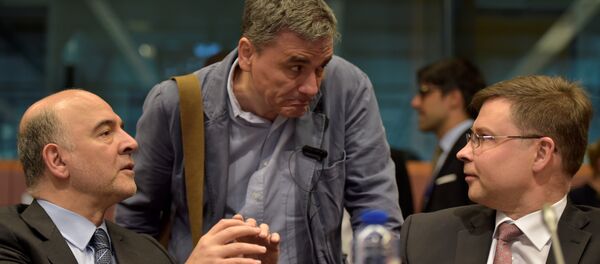 Pierre Moscovici - Öklid Çakalotos Pierre Moscovici - Öklid Çakalotos - Sputnik Türkiye