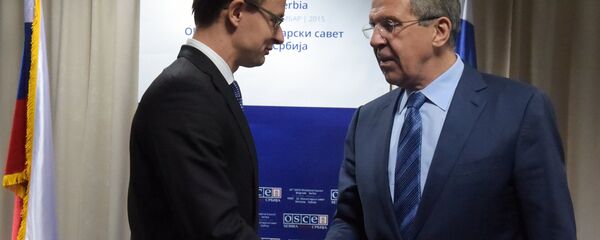 Rusya Dışişleri Bakanı Sergey Lavrov, Macaristan Dışişleri Bakanı Peter Szijjarto ile birlikte - Sputnik Türkiye