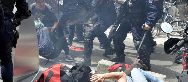 Fransa'da çalışma yasası protetosu - Sputnik Türkiye