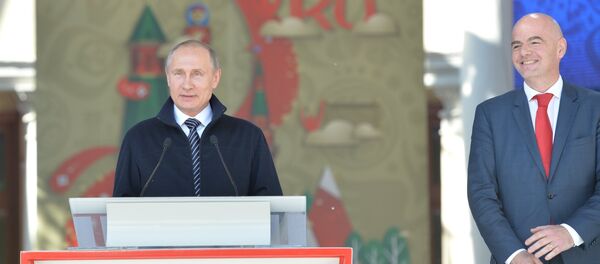 Rusya Devlet Başkanı Vladimir Putin- FIFA Başkanı Gianni Infantino - Sputnik Türkiye