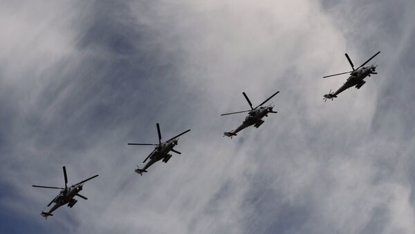 Rusya'ya ait Mi-35 helikopterleri. - Sputnik Türkiye