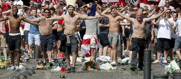 Marsilya'daki İngiliz holiganlar - Sputnik Türkiye
