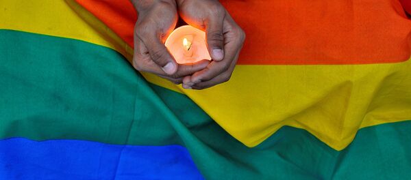 Orlando saldırısında hayatını kaybedenler için birçok yerde anma düzenlendi. - Sputnik Türkiye