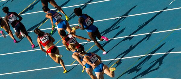 Dünya Atletizm Şampiyonası'nda koşan kadın atletler. - Sputnik Türkiye