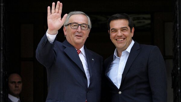 Avrupa Komisyonu Başkanı Jean-Claude Juncker ve Yunanistan Başbakanı Aleksis Çipras, Atina'da bir araya geldi. - Sputnik Türkiye