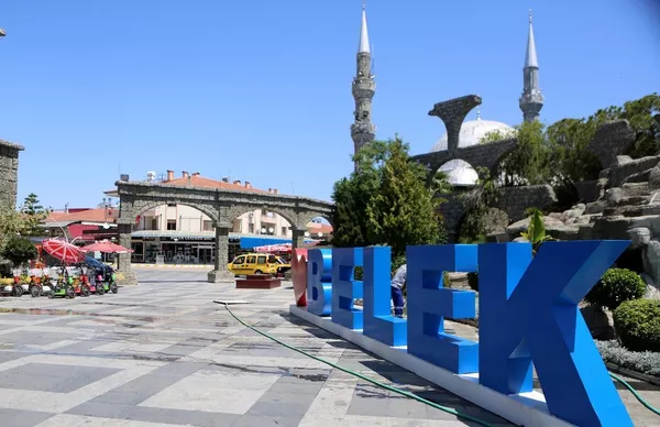 Belek'in merkezinin bomboş görüntüsü objektiflere böyle yansıdı. Belek'in merkezinin bomboş görüntüsü objektiflere böyle yansıdı. - Sputnik Türkiye