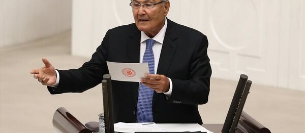 CHP Antalya Milletvekili Deniz Baykal - Sputnik Türkiye