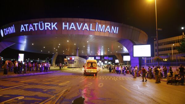 İstanbul Atatürk Havalimanı'nda patlama - Sputnik Türkiye