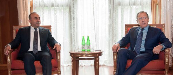 Rusya Dışişleri Bakanı Sergey Lavrov, Türk meslektaşı Mevlüt Çavuşoğlu ile bir araya geldi. Rusya Dışişleri Bakanı Sergey Lavrov, Türk meslektaşı Mevlüt Çavuşoğlu ile bir araya geldi. - Sputnik Türkiye